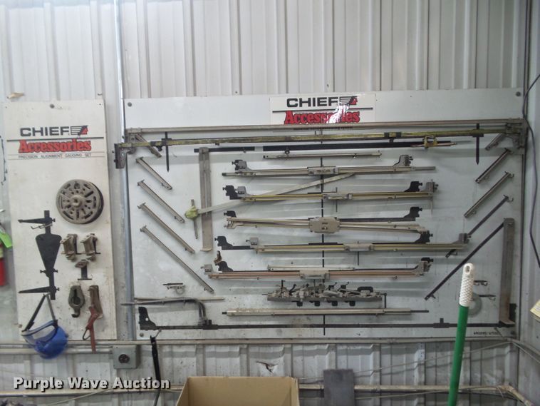 image for item IQ9749 Chief EZ-Liner  body & frame alignment system