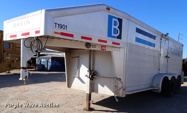 image for item IS9246 1995 Cherokee Industries  enclosed cargo trailer