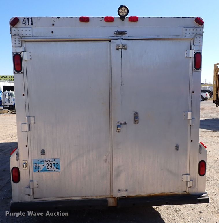 image for item IS9246 1995 Cherokee Industries  enclosed cargo trailer