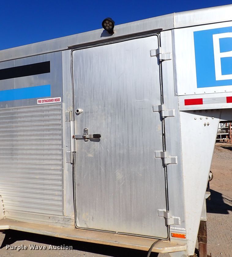 image for item IS9246 1995 Cherokee Industries  enclosed cargo trailer