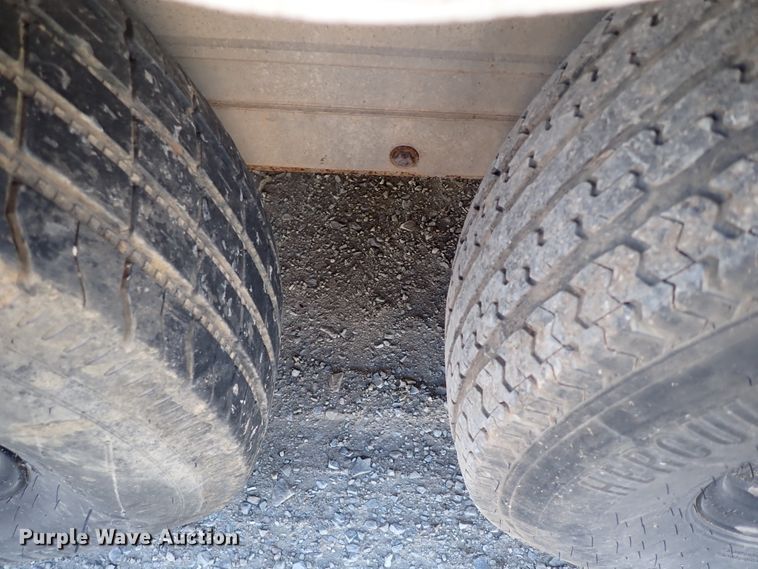 image for item IS9246 1995 Cherokee Industries  enclosed cargo trailer