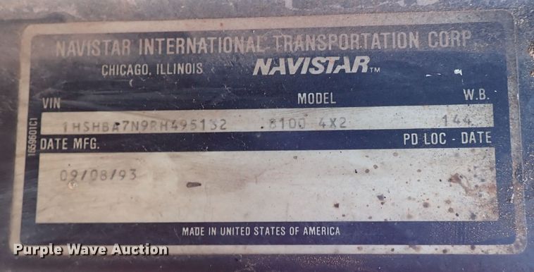 image for item IS9273 1994 International 8100  flatbed truck