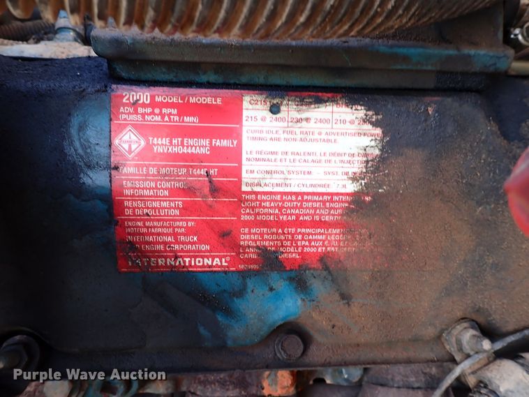 image for item IS9274 2001 International 4700  dump flatbed truck