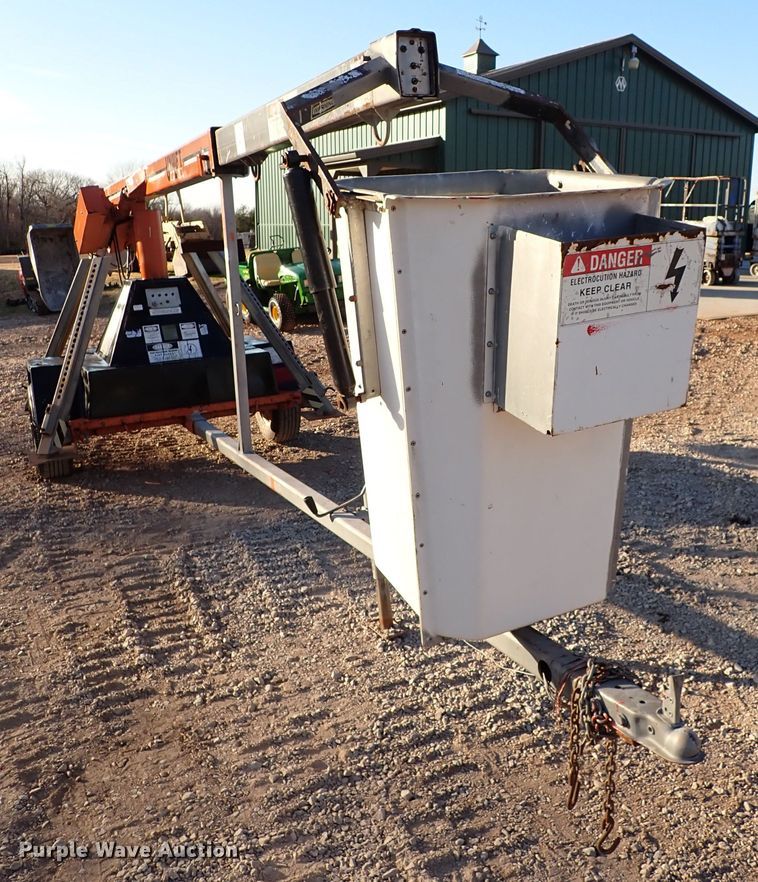 image for item IS9299 1997 Unilift 538  boom lift