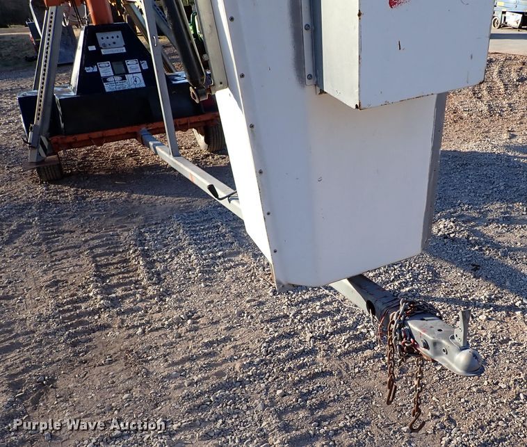 image for item IS9299 1997 Unilift 538  boom lift