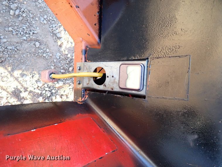 image for item IS9299 1997 Unilift 538  boom lift