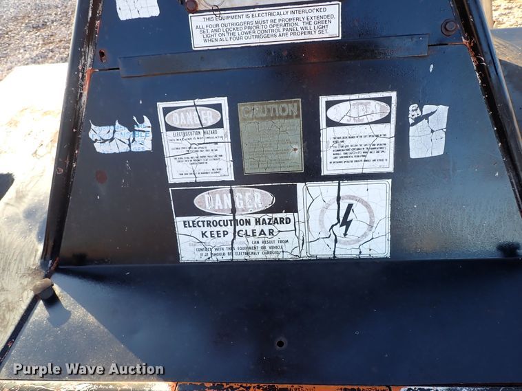 image for item IS9299 1997 Unilift 538  boom lift