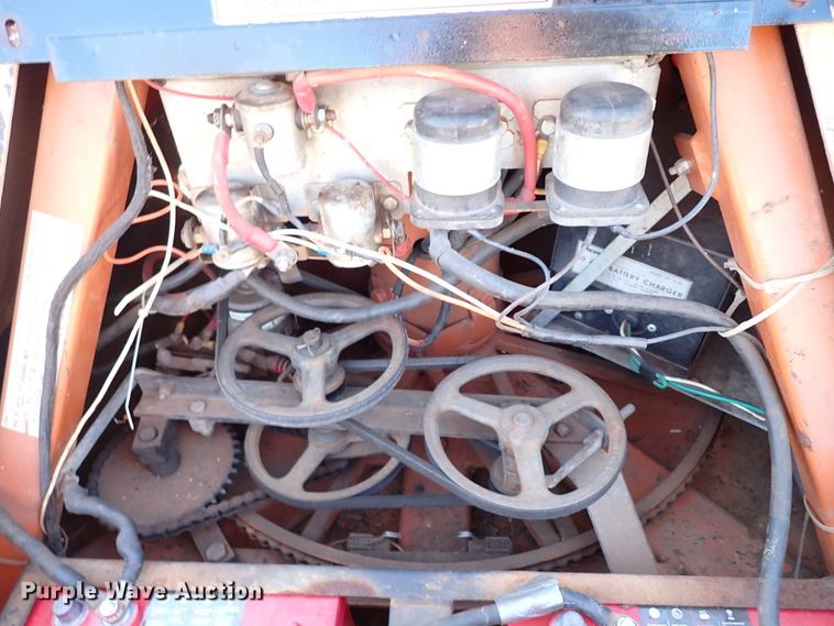 image for item IS9299 1997 Unilift 538  boom lift