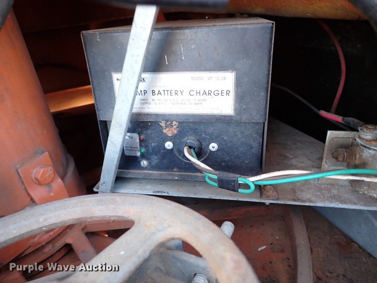 image for item IS9299 1997 Unilift 538  boom lift