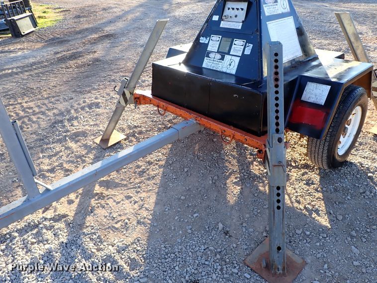 image for item IS9299 1997 Unilift 538  boom lift