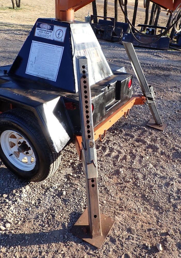 image for item IS9299 1997 Unilift 538  boom lift