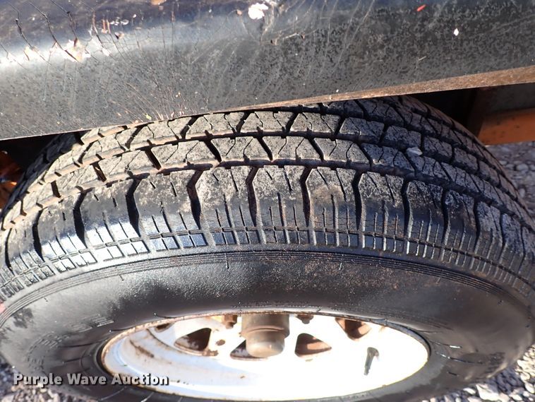 image for item IS9299 1997 Unilift 538  boom lift