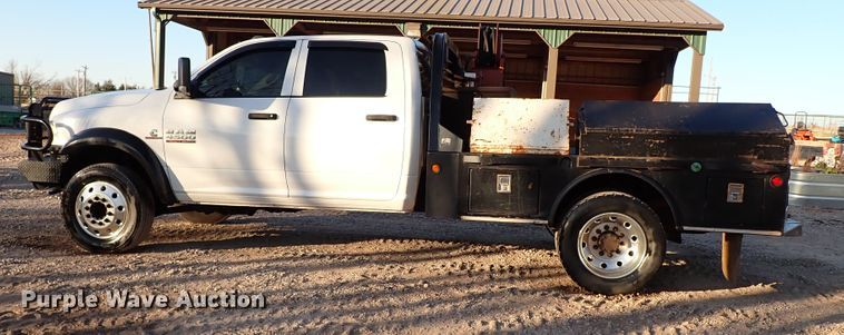 image for item IS9301 2013 Dodge Ram 4500  Crew Cab flatbed truck