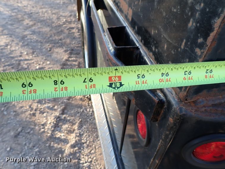 image for item IS9301 2013 Dodge Ram 4500  Crew Cab flatbed truck