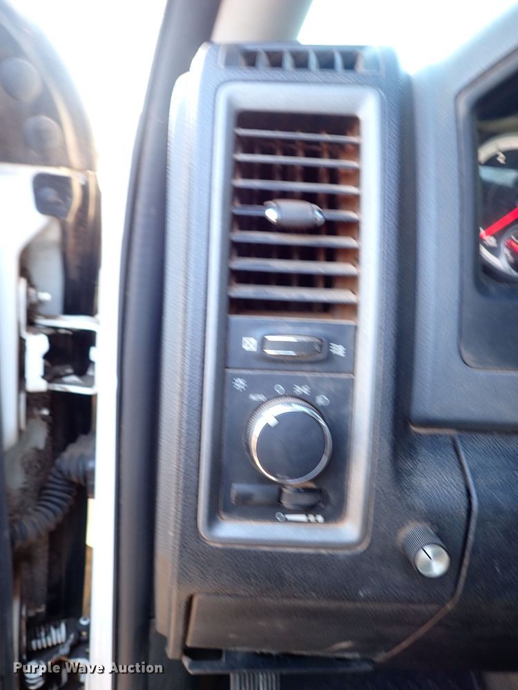 image for item IS9301 2013 Dodge Ram 4500  Crew Cab flatbed truck