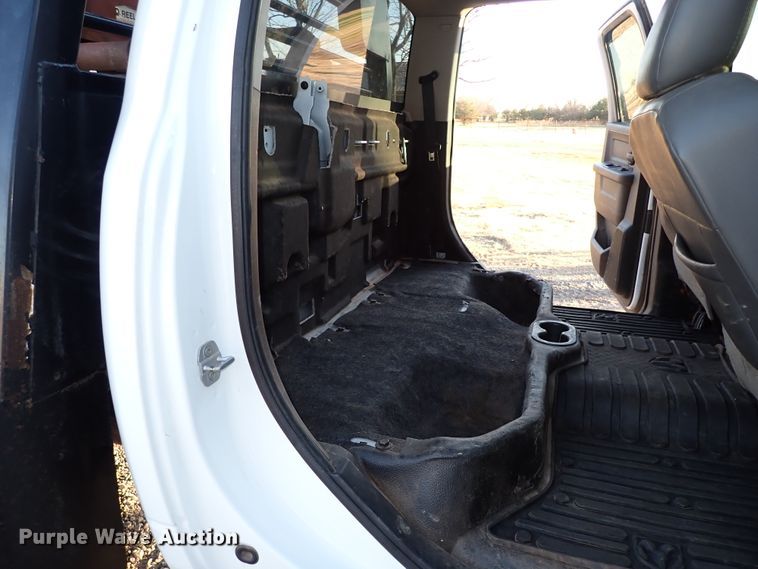 image for item IS9301 2013 Dodge Ram 4500  Crew Cab flatbed truck