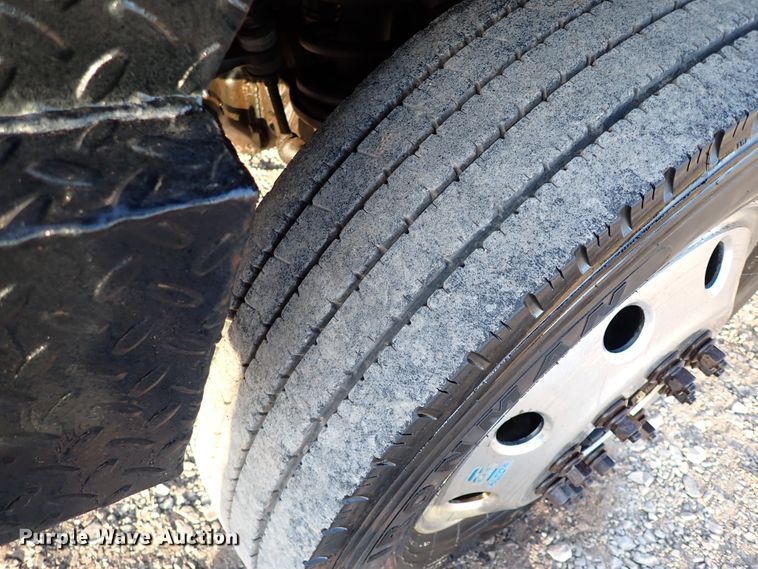 image for item IS9301 2013 Dodge Ram 4500  Crew Cab flatbed truck