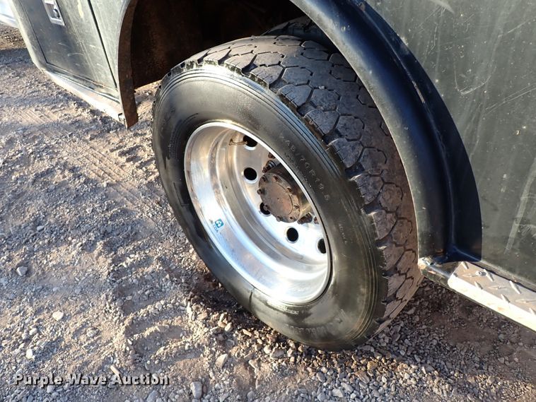 image for item IS9301 2013 Dodge Ram 4500  Crew Cab flatbed truck