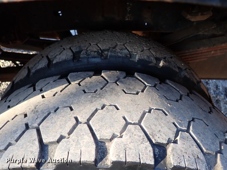 image for item IS9301 2013 Dodge Ram 4500  Crew Cab flatbed truck