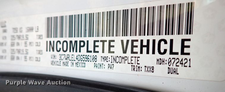 image for item IS9301 2013 Dodge Ram 4500  Crew Cab flatbed truck