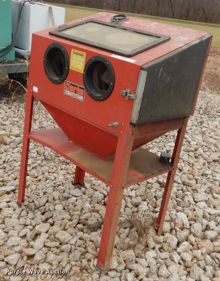 image for item IU9753 Clarke SB9007  sandblast cabinet