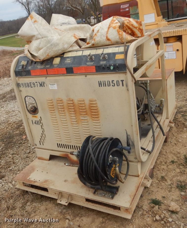 image for item IU9757 Landa  pressure washer