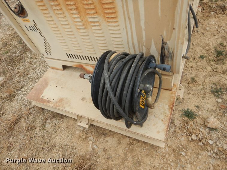 image for item IU9757 Landa  pressure washer