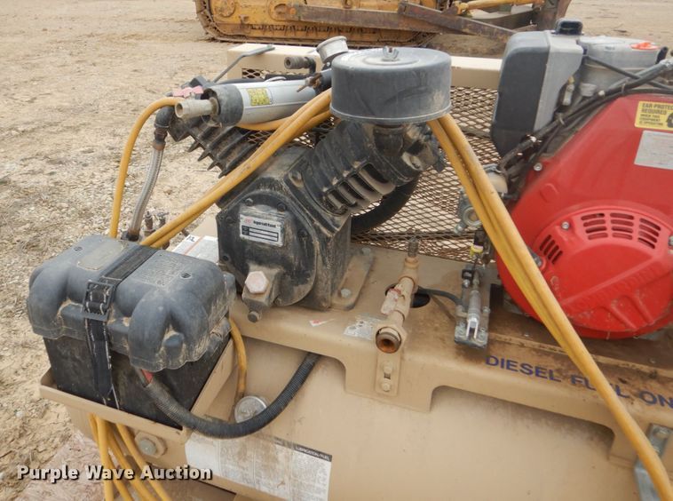 image for item IU9762 Ingersoll Rand  air compressor