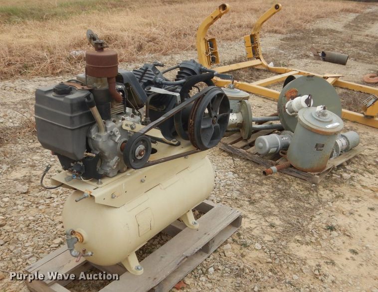 image for item IU9769 Ingersoll Rand  air compressor