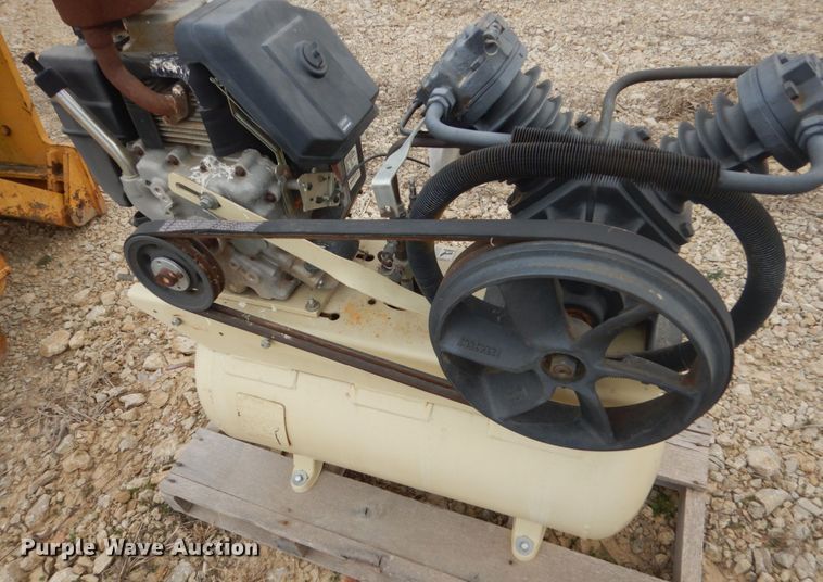 image for item IU9769 Ingersoll Rand  air compressor