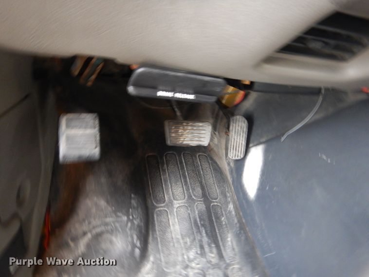 image for item IU9772 2000 Chevrolet Express 3500  school bus