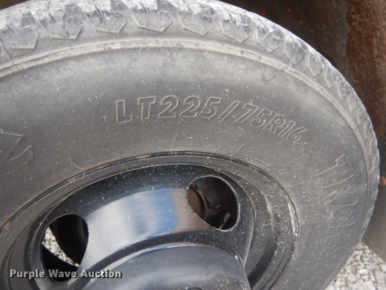 image for item IU9772 2000 Chevrolet Express 3500  school bus