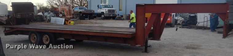 image for item IU9776 1992 Titan  equipment trailer