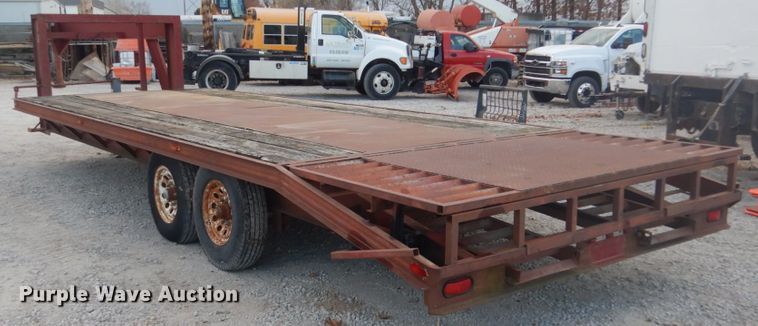 image for item IU9776 1992 Titan  equipment trailer