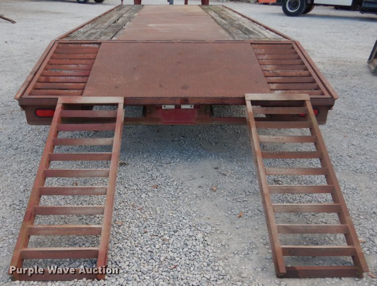 image for item IU9776 1992 Titan  equipment trailer