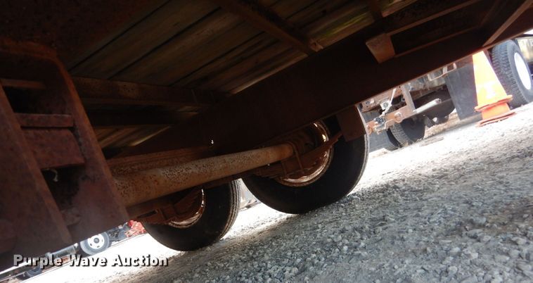 image for item IU9776 1992 Titan  equipment trailer