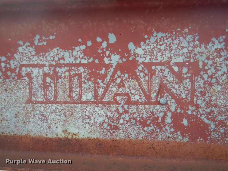 image for item IU9776 1992 Titan  equipment trailer