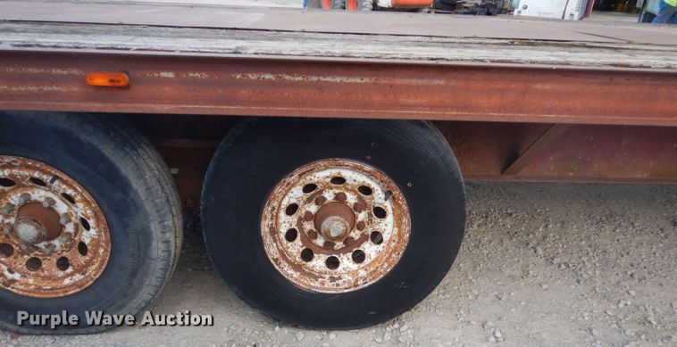 image for item IU9776 1992 Titan  equipment trailer