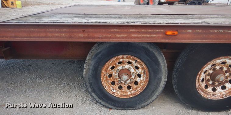 image for item IU9776 1992 Titan  equipment trailer