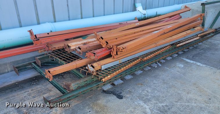 image for item IV9625 Pallet racking