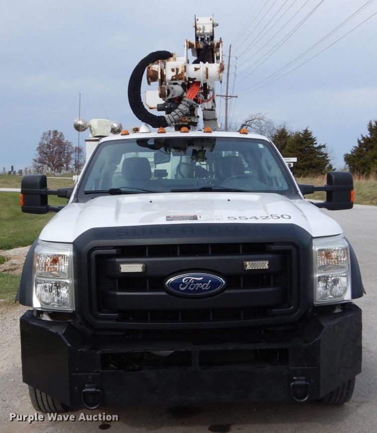 image for item IV9646 2013 Ford F550 Super Duty XL  bucket truck