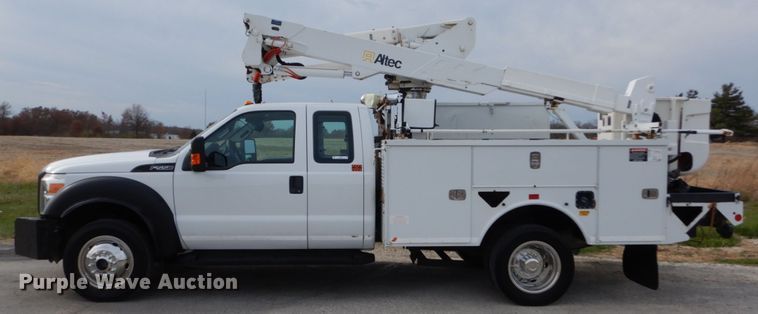 image for item IV9646 2013 Ford F550 Super Duty XL  bucket truck