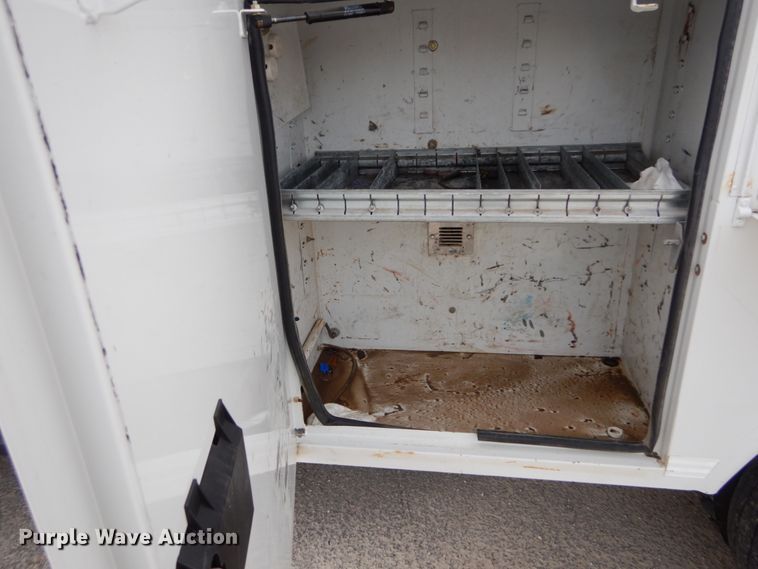 image for item IV9646 2013 Ford F550 Super Duty XL  bucket truck