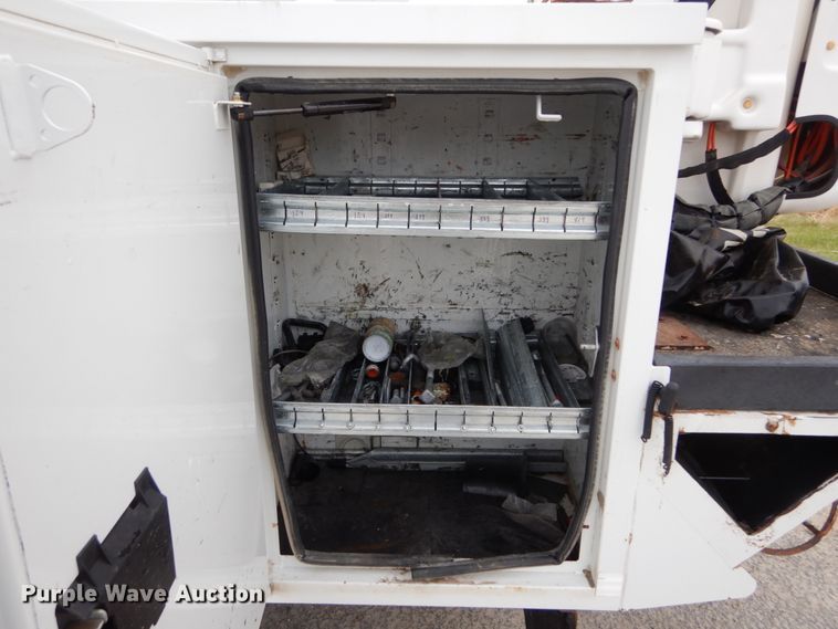 image for item IV9646 2013 Ford F550 Super Duty XL  bucket truck