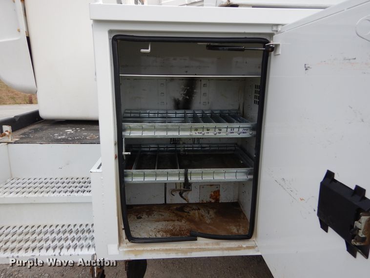 image for item IV9646 2013 Ford F550 Super Duty XL  bucket truck