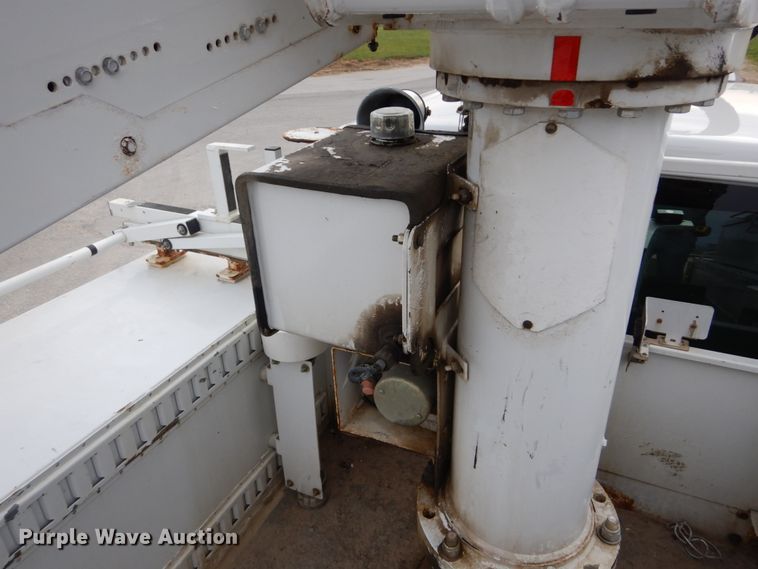 image for item IV9646 2013 Ford F550 Super Duty XL  bucket truck