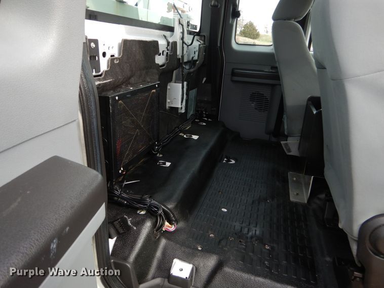 image for item IV9646 2013 Ford F550 Super Duty XL  bucket truck