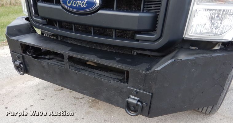 image for item IV9646 2013 Ford F550 Super Duty XL  bucket truck
