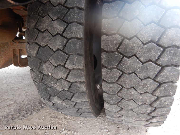 image for item IV9646 2013 Ford F550 Super Duty XL  bucket truck