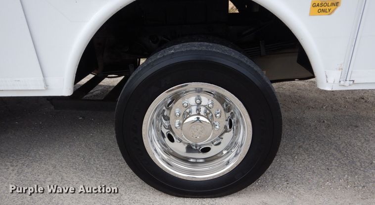 image for item IV9646 2013 Ford F550 Super Duty XL  bucket truck